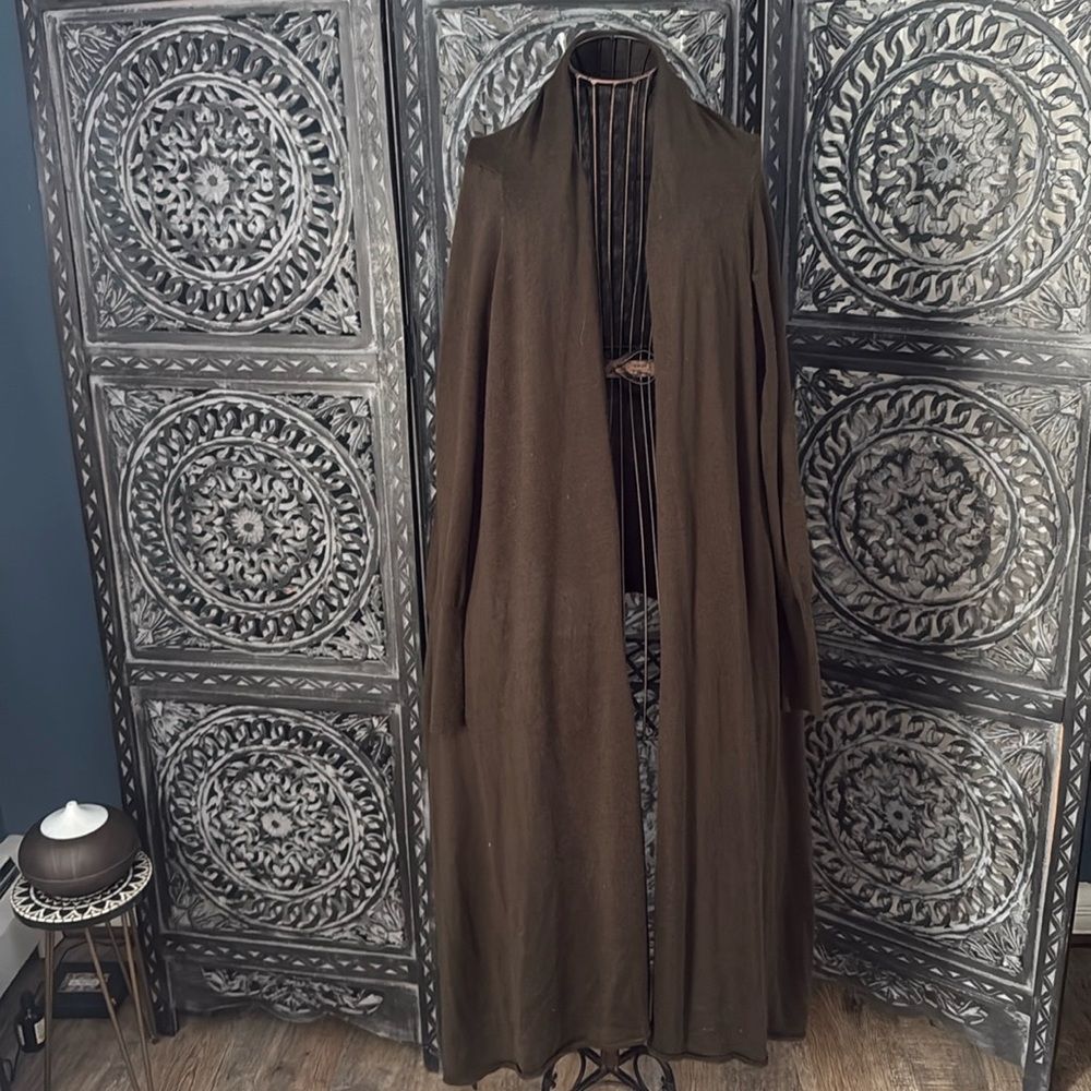 MEXX fashinable cardigan in brown in great preowned condition. size XS